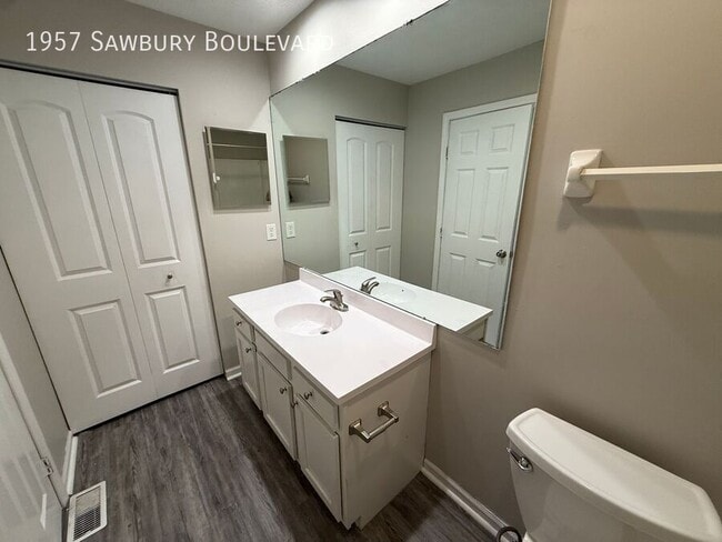 Building Photo - 1957 Sawbury Blvd