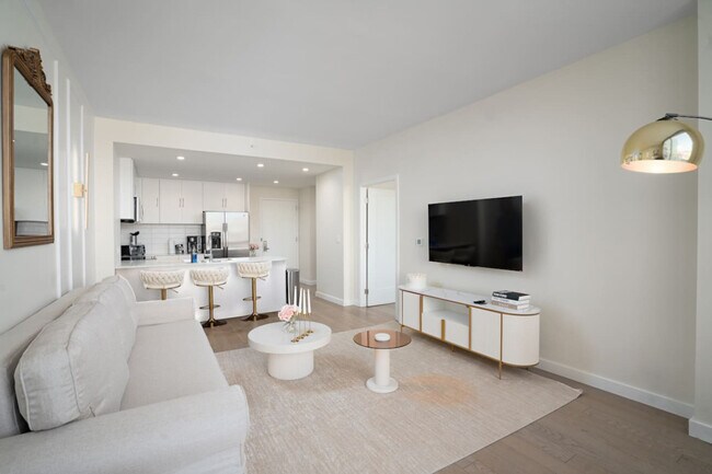 Building Photo - 629 Jefferson St