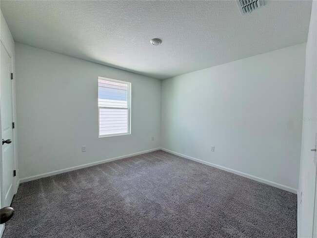 Building Photo - 2669 Buttercup Ave