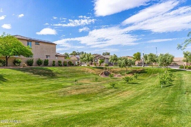 Building Photo - 13784 W Sarano Terrace