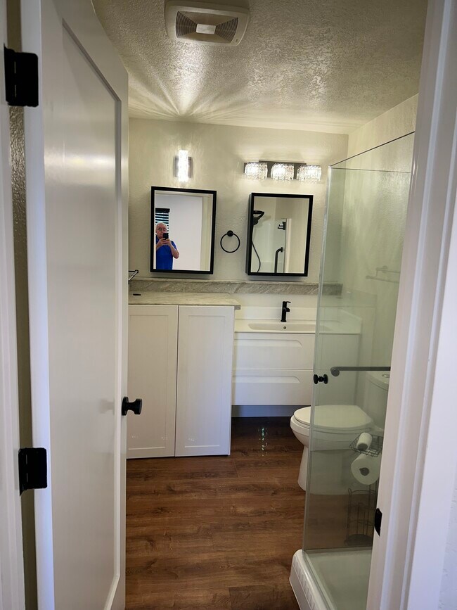 Building Photo - 510 S Adams St