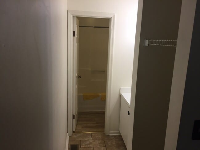 Building Photo - Beautiful Condo close to the oceanfront!!