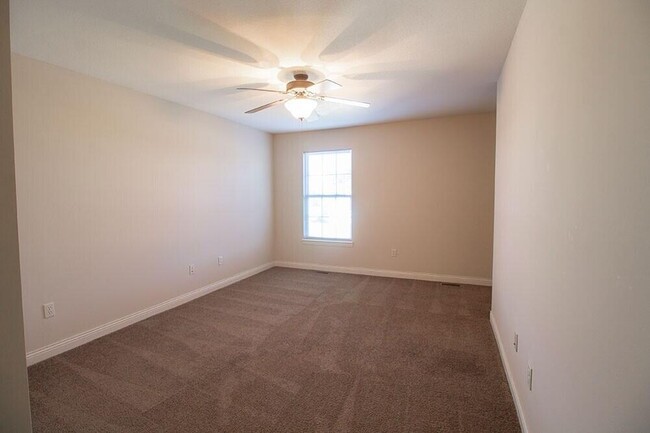 Building Photo - 4718 Dehaven Dr