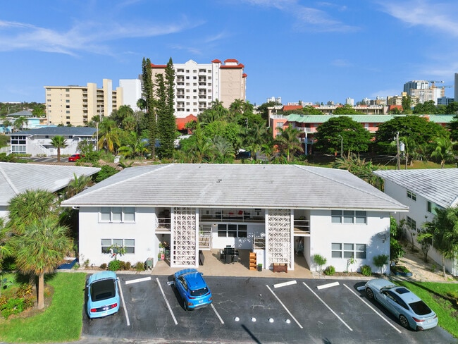 Primary Photo - 3209 Colony Club Rd