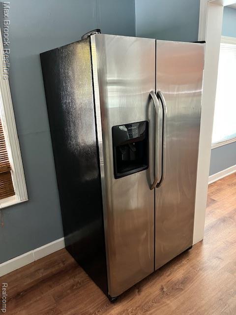 Building Photo - 727 E Madge Ave