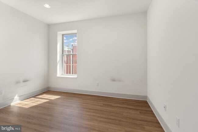 Building Photo - 1618 Mifflin St