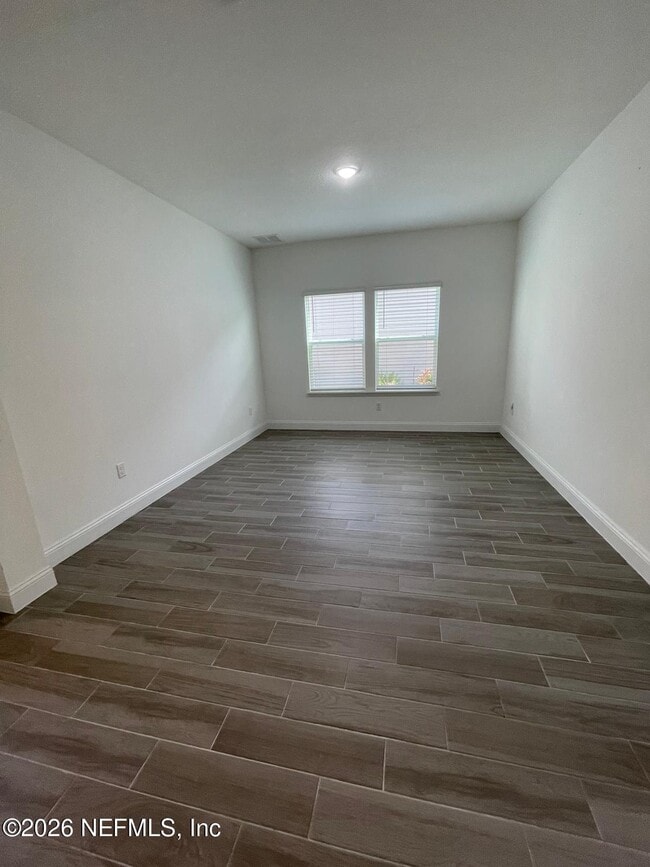 Building Photo - 182 Pine Candle Way