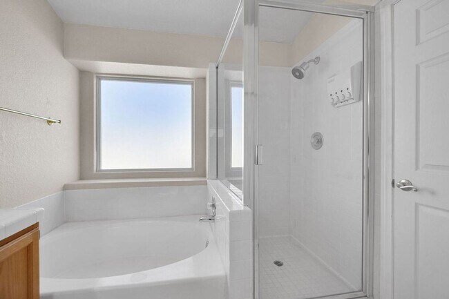 Building Photo - 7716 Bentonite Dr