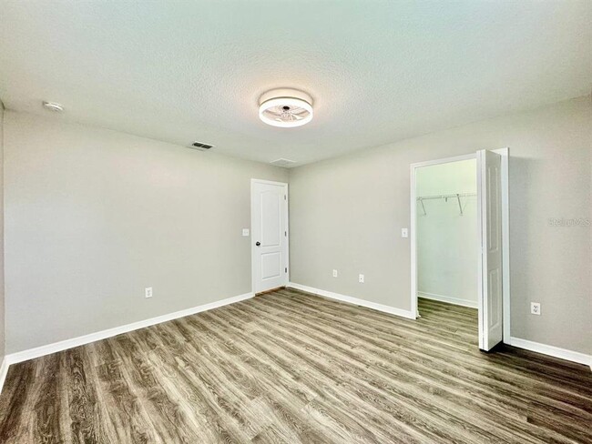 Building Photo - 12534 Chenwood Ave