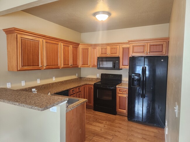 Kitchen - 1584 N 565 W