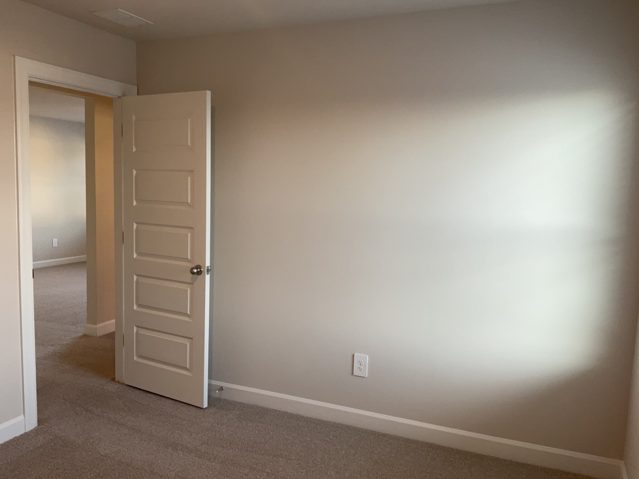 Building Photo - 300 Granby Trl