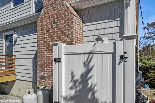 Building Photo - 535 Birch Ln