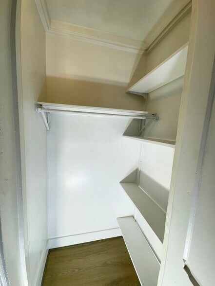 Building Photo - 513 Spruce St