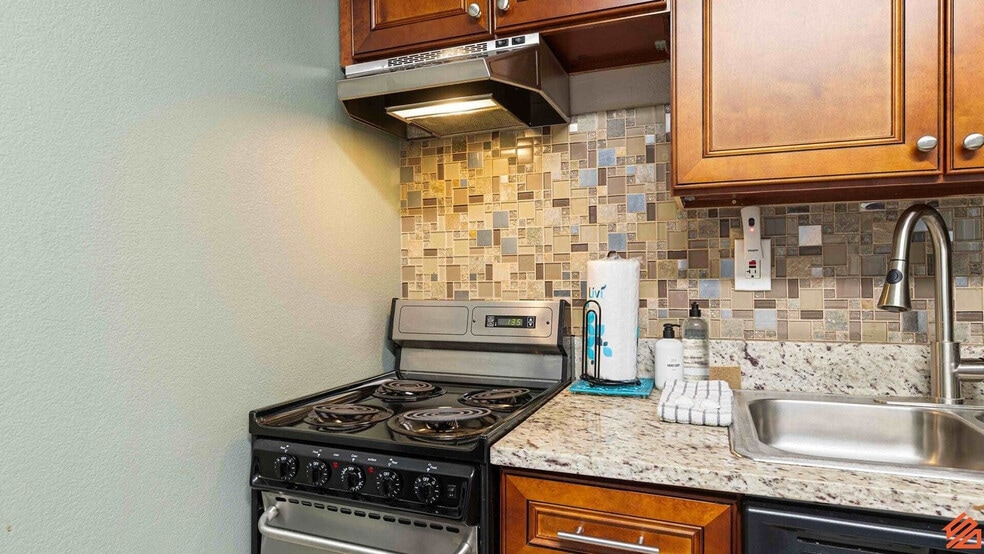 Building Photo - 769 Sundial Ct