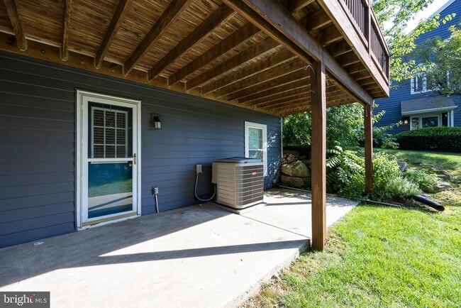 Building Photo - 112 Whistling Swan Ln