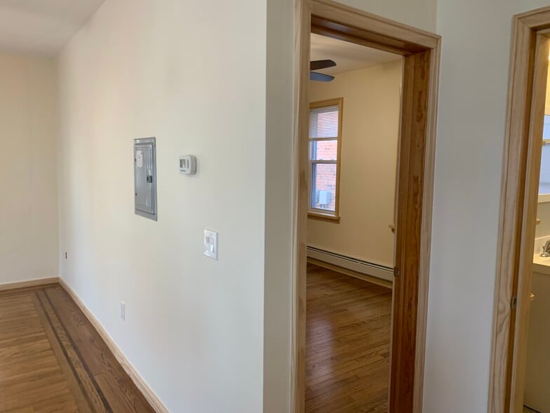 Building Photo - 580 Gregory Ave