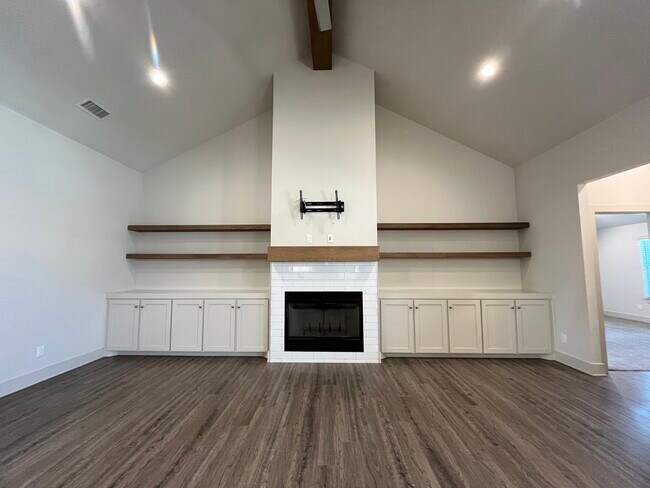 Building Photo - 6410 Stadium Dr