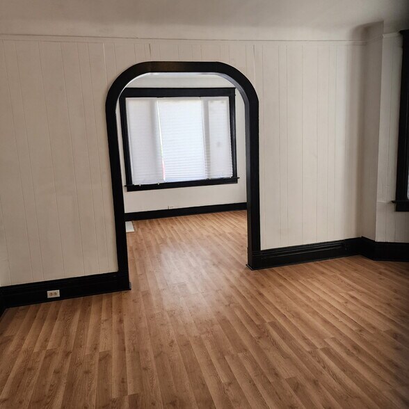 Building Photo - 1528 Thorn St