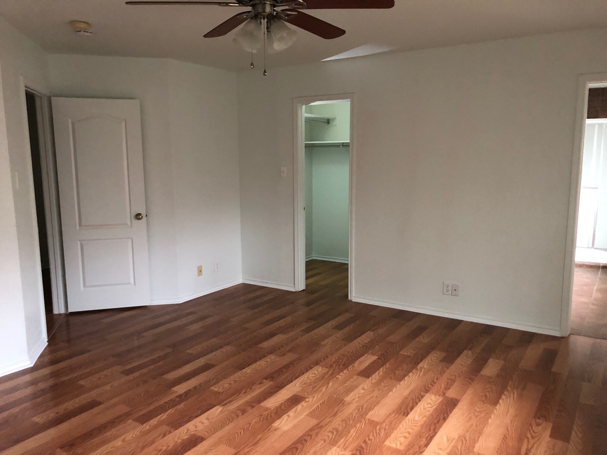 Primary Room with closet - 867 Spyglass Dr