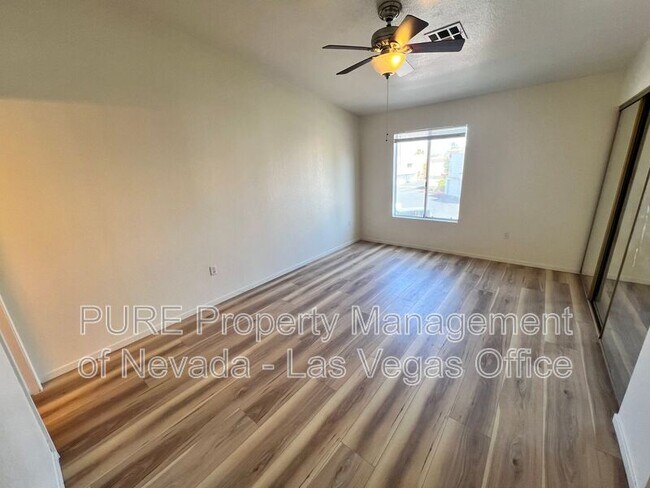 Building Photo - 8452 Boseck Dr
