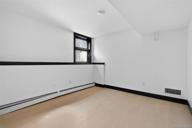 Building Photo - 40 Felter Hill Rd