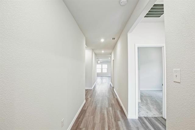 Building Photo - 625 Hidden Cove Dr