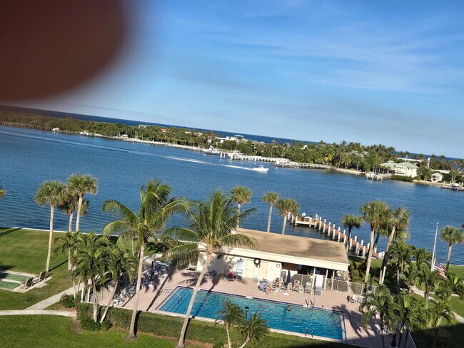 Building Photo - 200 Intracoastal Pl