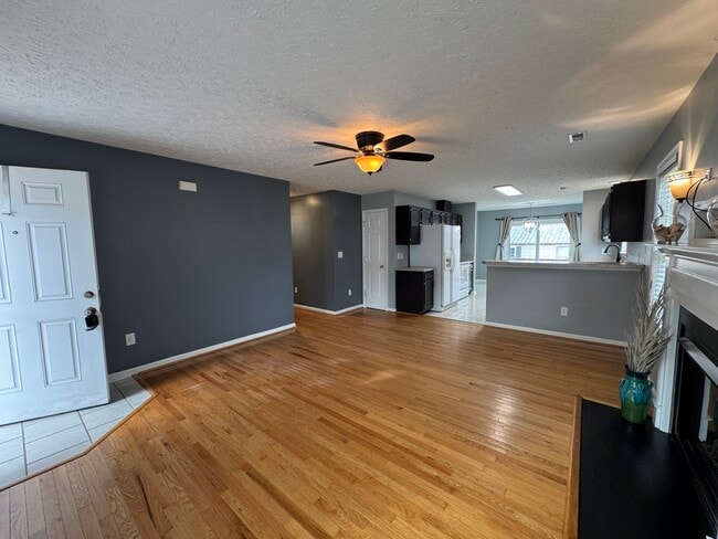 Building Photo - 42 Lodge Rd