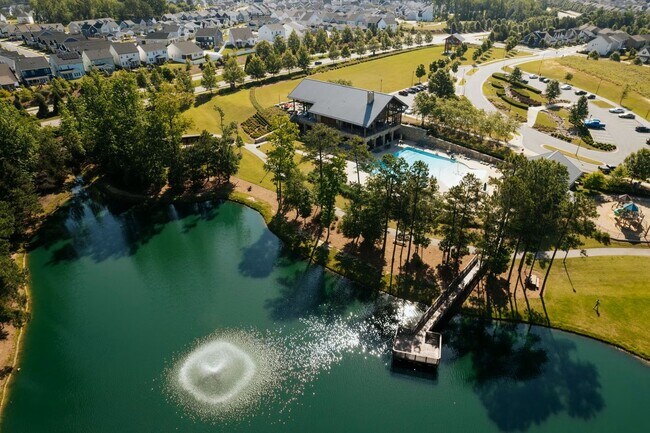 Building Photo - **OFFERING WAIVED APPLICATION FEES & $150 ...