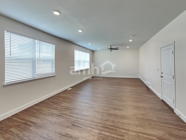 Building Photo - 2367 E Wild Horse Way