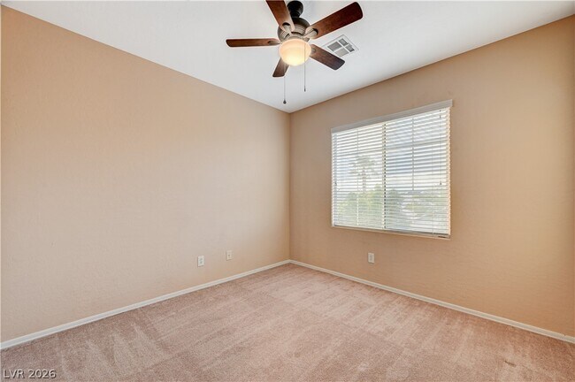 Building Photo - 6868 Sky Pointe Dr