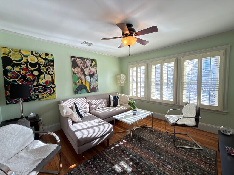 Building Photo - 20 Magnolia Ave