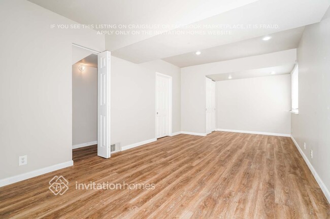 Building Photo - 2945 58th Ave NE
