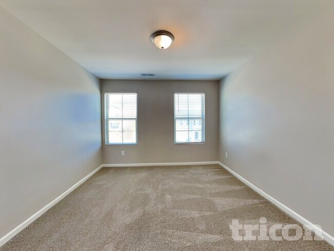 Building Photo - 741 Rolling Creek Cir