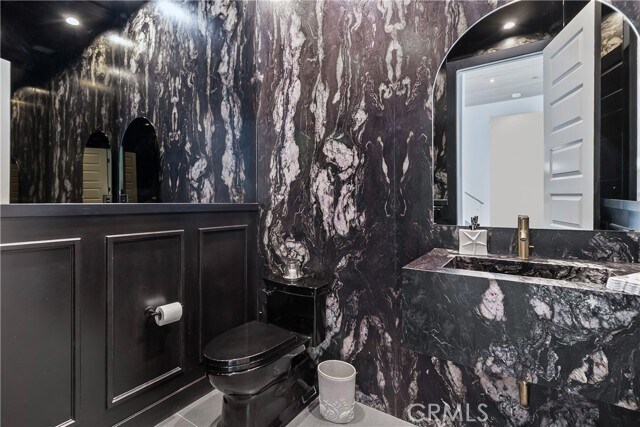 Building Photo - 33901 Paseo Eternidad