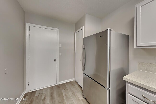 Building Photo - 137 Brays Island Ln