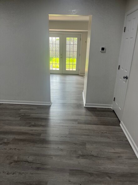 Building Photo - 5136 Pecan Dr