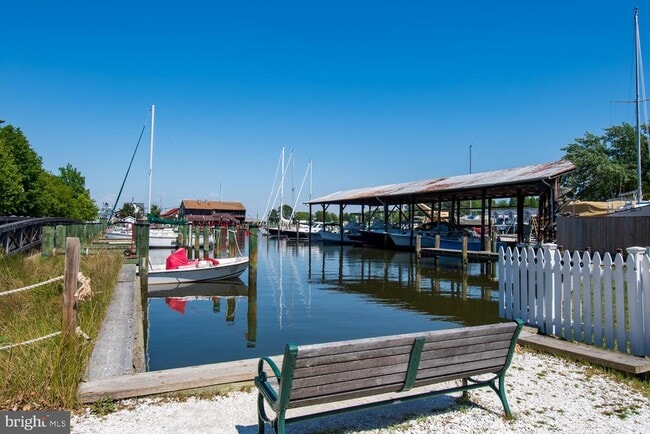 Building Photo - 207 Dodson Ave