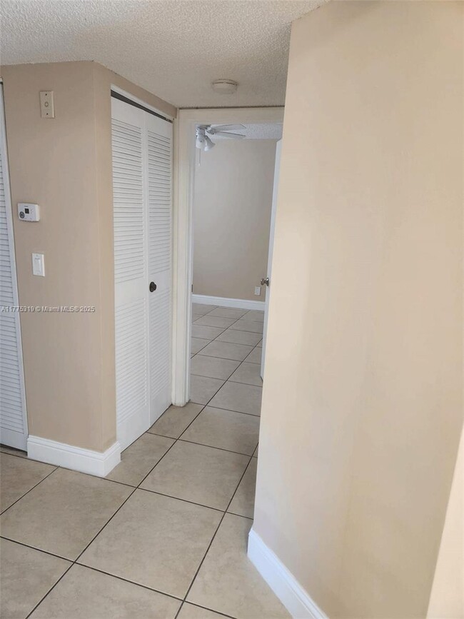Building Photo - 8750 Royal Palm Blvd