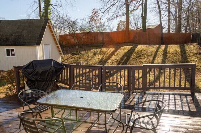 Building Photo - 5317 Macwood Dr