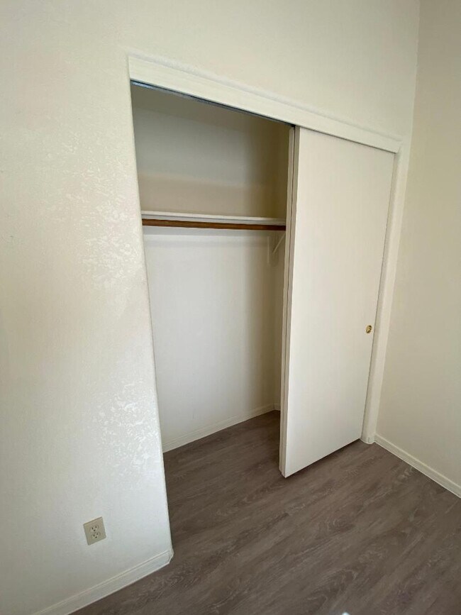 Building Photo - 10237 E Desert Crossings Way