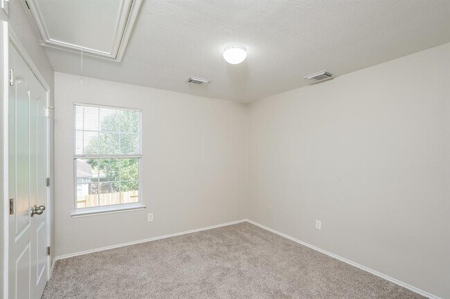 Building Photo - 343 Remington Creek Dr