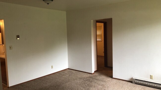 Building Photo - 1255 NW Davis Way