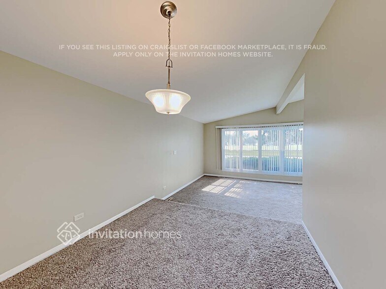 Building Photo - 6031 W 129th St