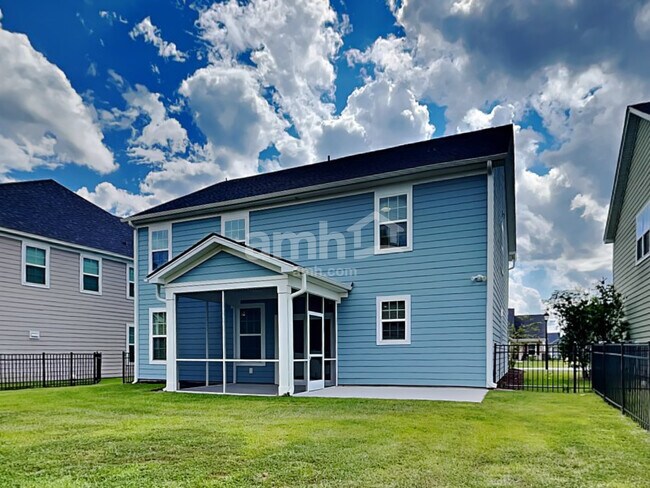 Building Photo - 128 Martello Rd