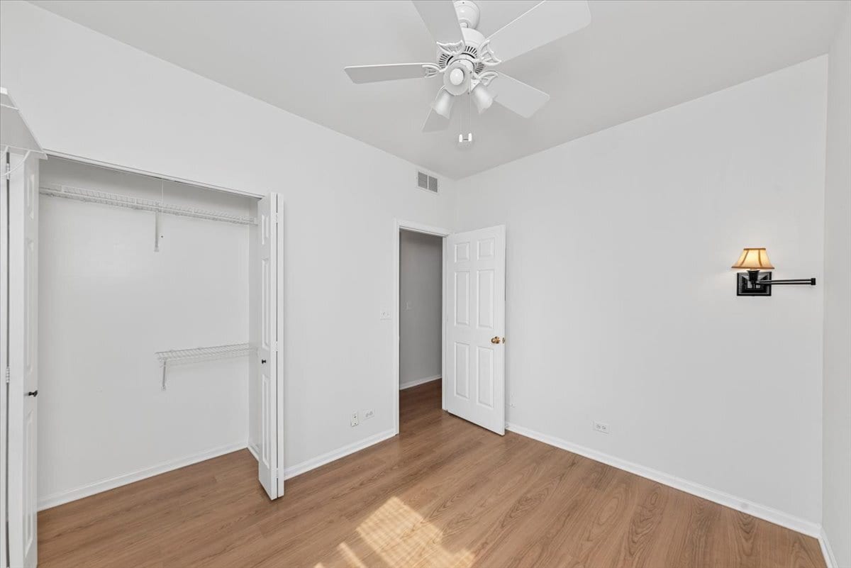 Building Photo - 301 W Goethe St