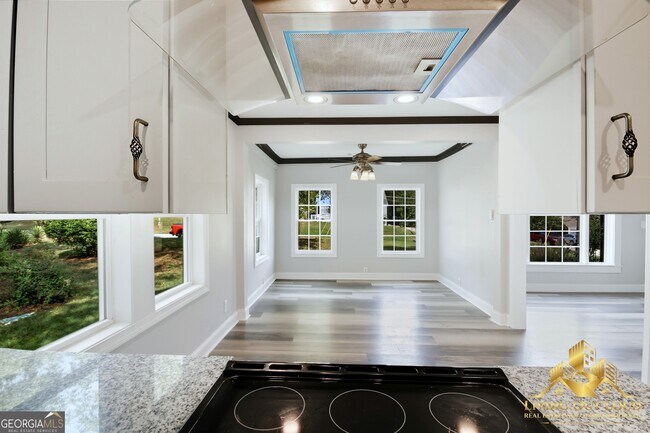 Building Photo - 1439 Westridge Rd SW