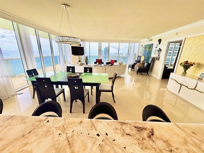 Building Photo - 1830 S Ocean Dr