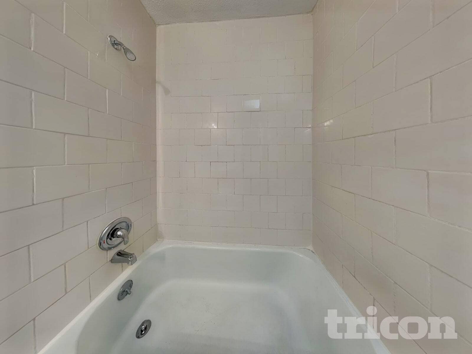 Building Photo - 902 Check Pl