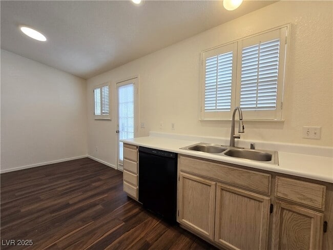 Building Photo - 7554 Durham Hall Ave